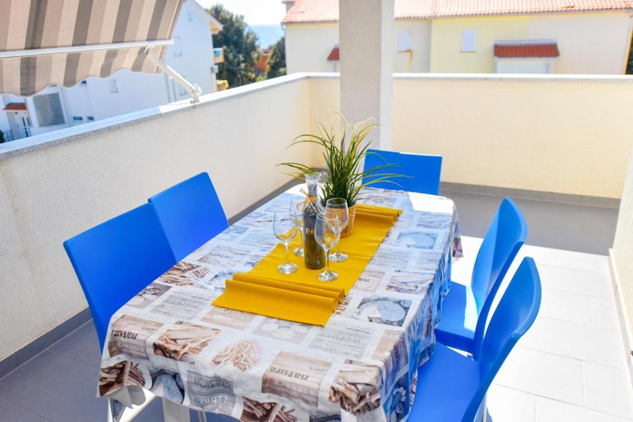 Apartment Yoko Novalja